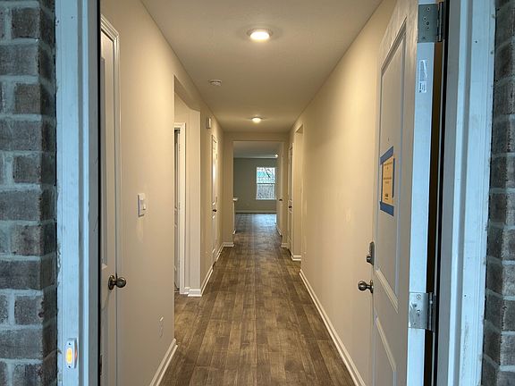 2nd image of 1442 Fleming Dr