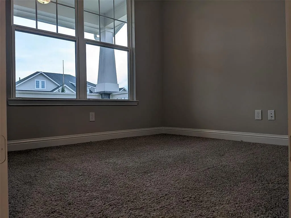 3 bed, 2.5 bath, 2178 sqft, $2,750 — Photo 4