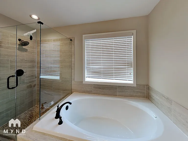 201 Jackson Pl NW — Photo 17