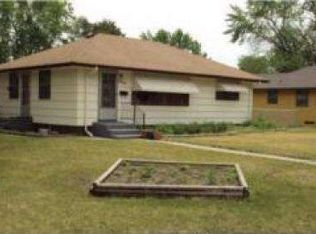 5350 Knox Ave N, Brooklyn Center, MN 55430