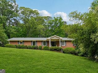 2118 Skytop Dr, Stone Mountain, GA 30087