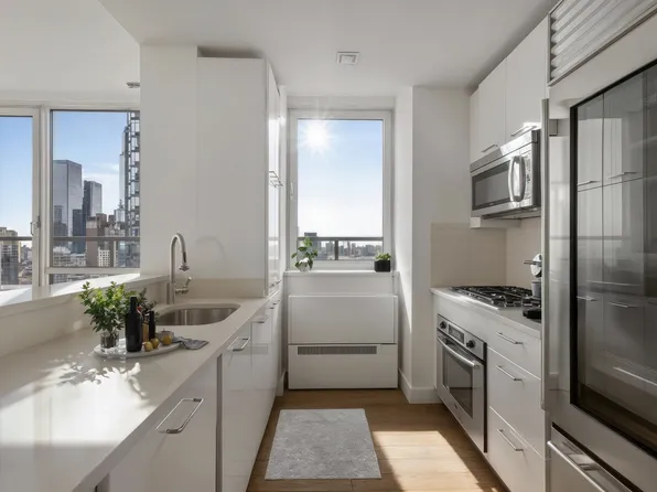 635 West 42nd Street image 4 of 22