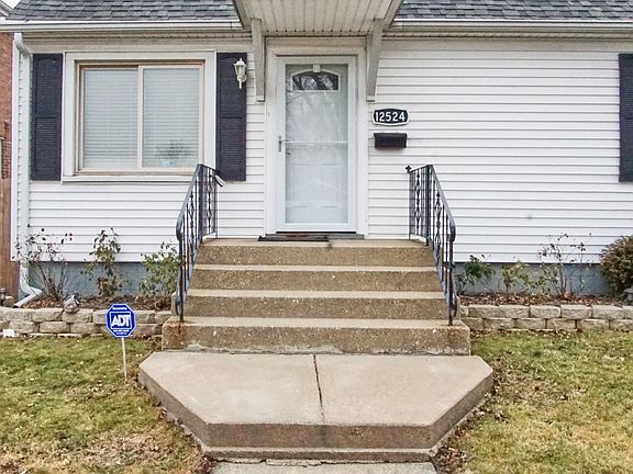 3rd image of 12524 S Justine St