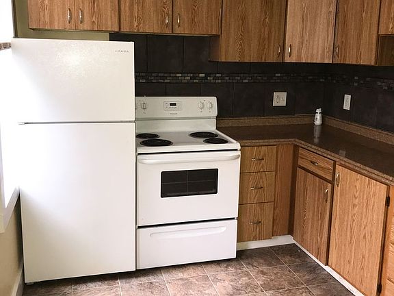 3rd image of 13 N Maple Ave #101