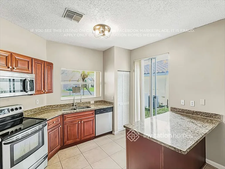19150 NW 19th St — Photo 9