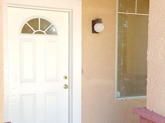 2nd image of 3287 Jeanette Ct