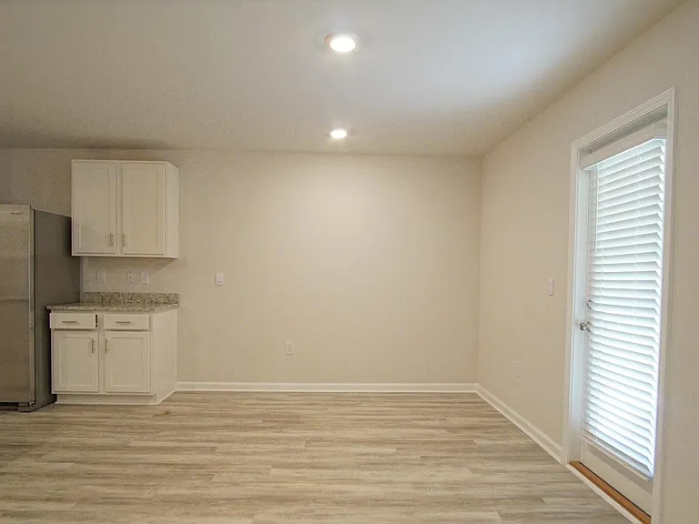 5120 Gaineswood Dr — Photo 16