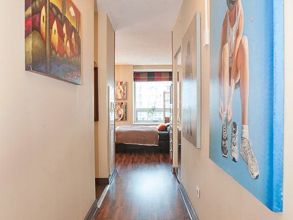 3rd image of 512 N McClurg Ct APT 1109