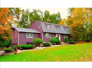 3 Carriage Ln, Stow, MA 01775