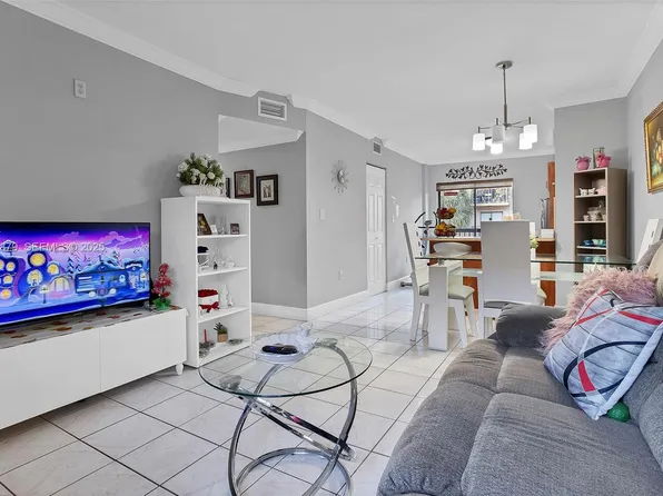 5490 W 21st Ct APT 309, Hialeah, FL 33016