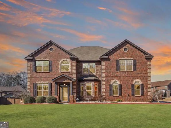200 Snow Bird Dr, Hampton, GA 30228