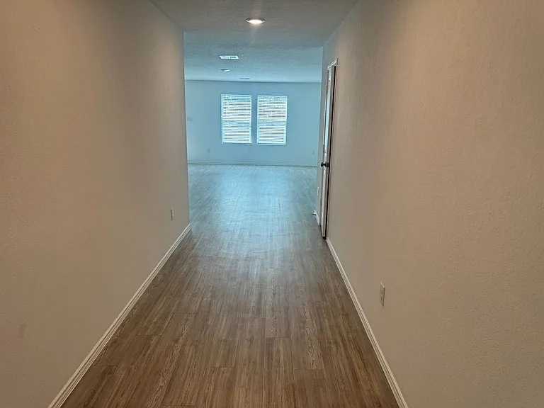 10310 Devon Wheel St — Photo 2