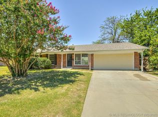 9003 E 46th Pl, Tulsa, OK 74145