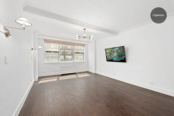 Sold by Triplemint | media 12