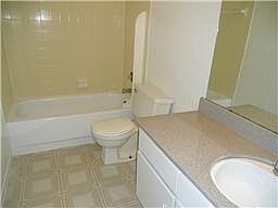 3rd image of 5625 Antoine Dr #1308