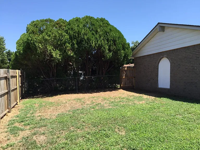 314 Kimberly Ln — Photo 3