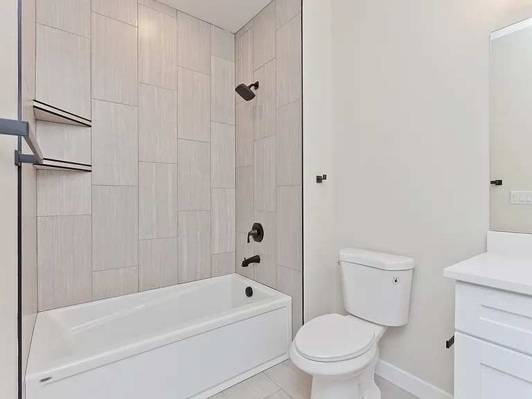 2nd bathroom