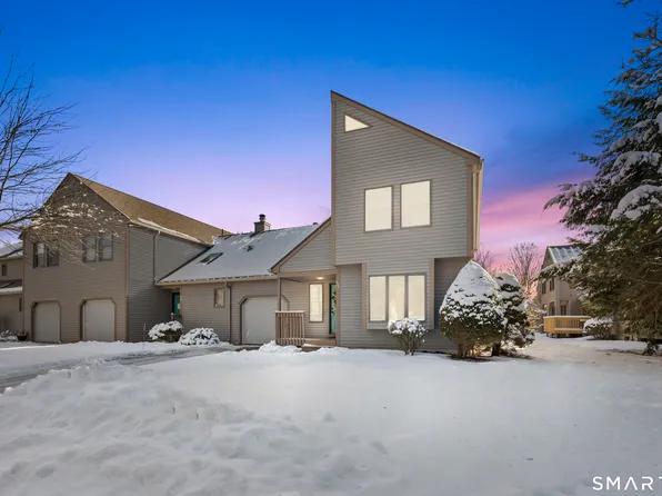 55 Elm Meadows #55, Enfield, CT 06082