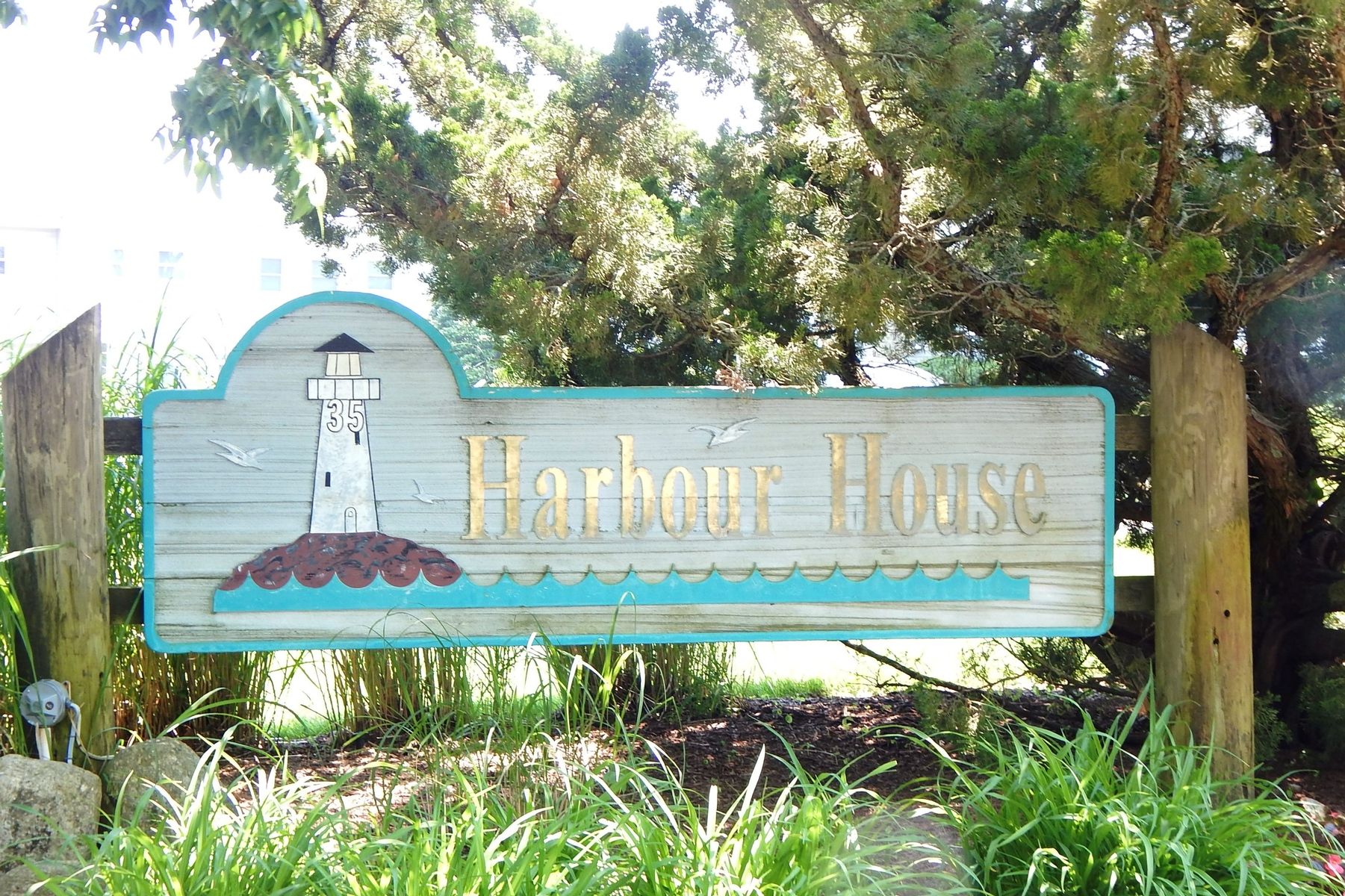 35 Library Ave, Harbor House Unit 4 N, Westhampton Beach, NY 11978