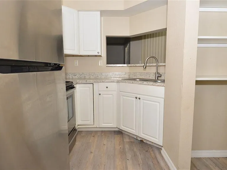 8764 Mallard Reserve Dr #101 — Photo 11