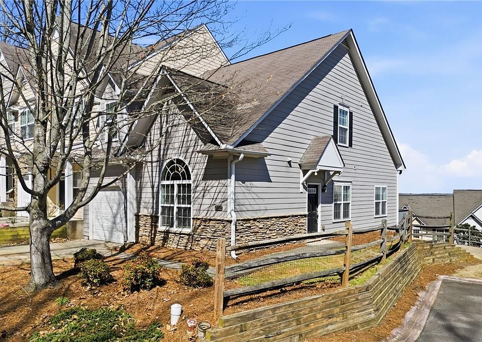1st image of 2207 Hoskin Ct NW #9