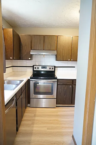 5037 Southwood Cir Photo 1