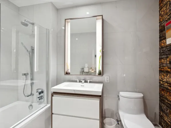 505 West 43rd Street 6K image 5 of 6