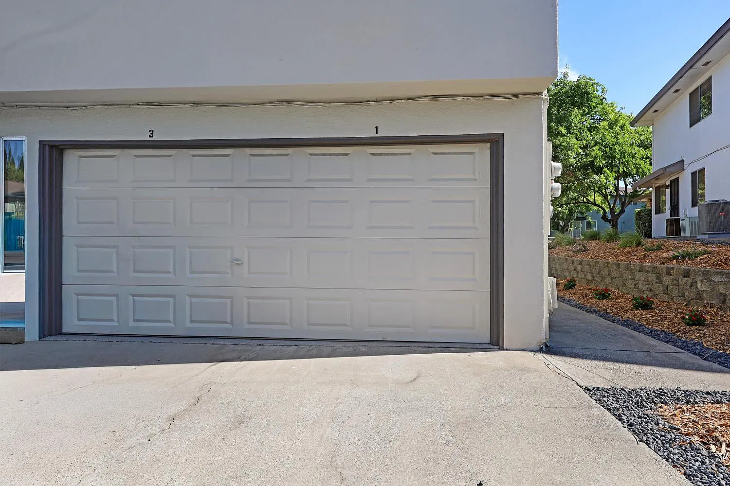 2 bed, 780 sqft, $1,800 — Photo 4