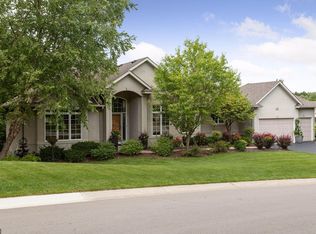 1482 Pinetree Trl, Eagan, MN 55122