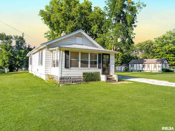 153 Shadoway Dr, East Peoria, IL 61611