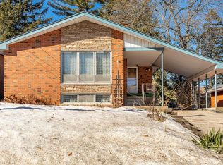 40 Granton St, Hamilton, ON L8S3C2