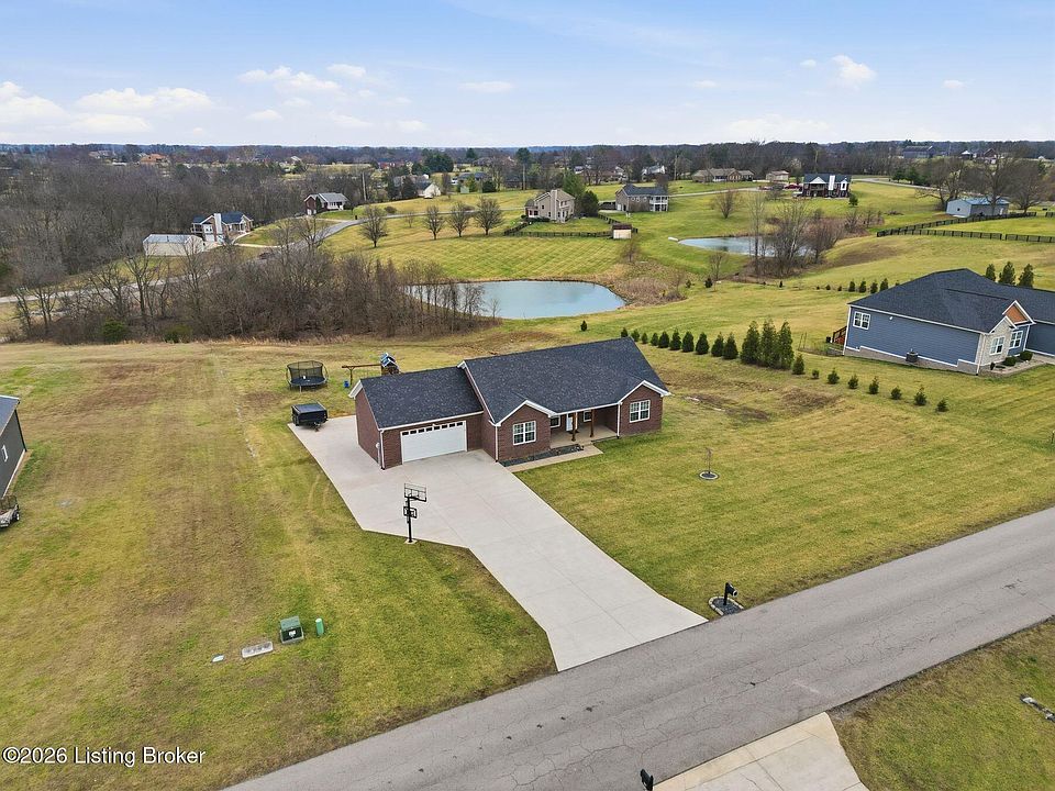 1st image of 130 Reagan Dr