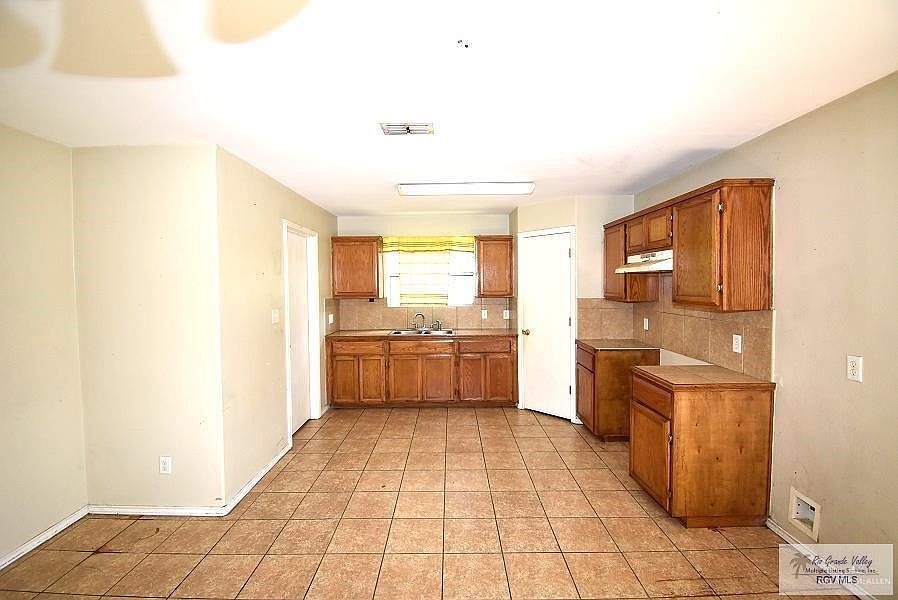 2460 Munich St, Brownsville, TX 78520 Zillow