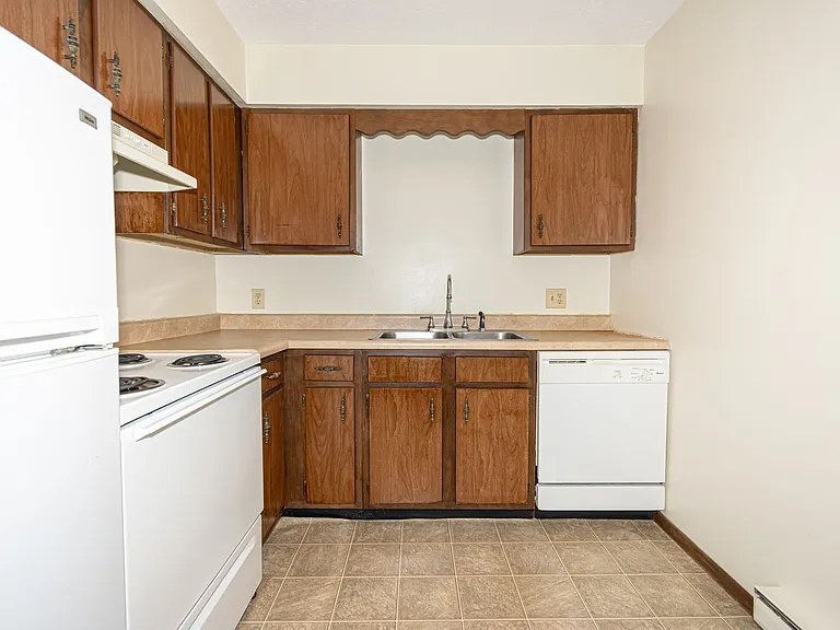 712 Arcadia Dr — Photo 26