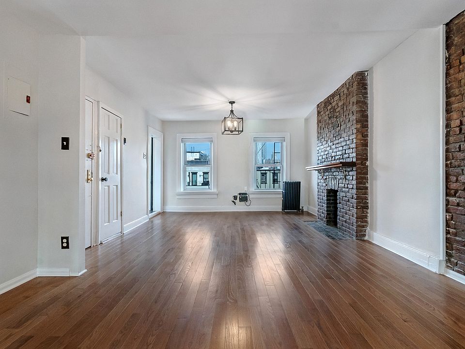 1st image of 403 Sackett St #3