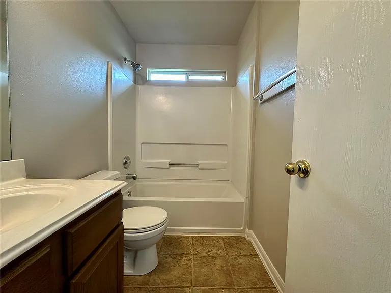 8607 Heather Bluff Ct — Photo 7
