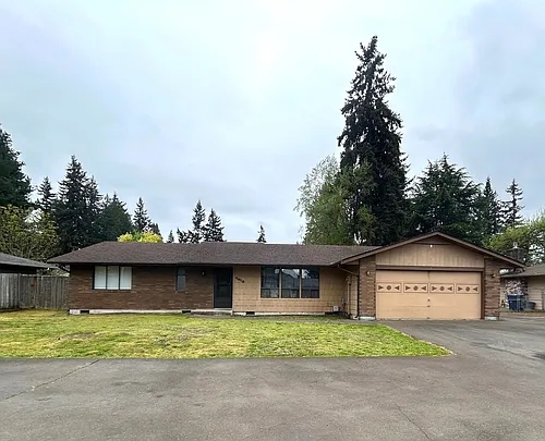 4616 109th Pl NE Photo 1