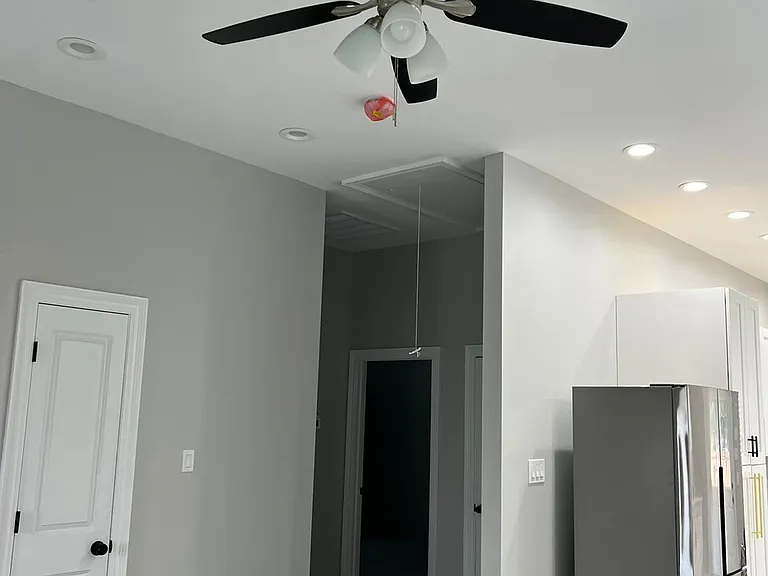 8539 Valor Dr — Photo 10