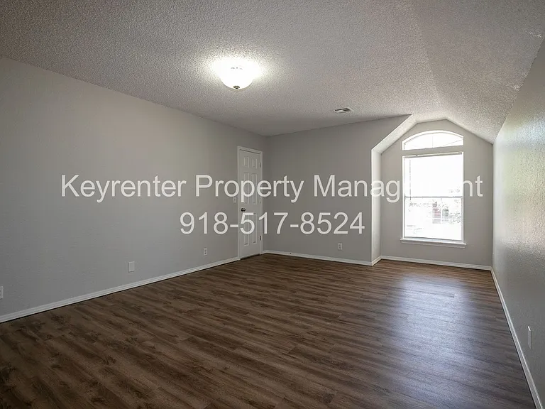 9504 E 99th Pl — Photo 35