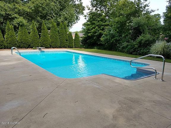 5th image of 25498 Haley Ct