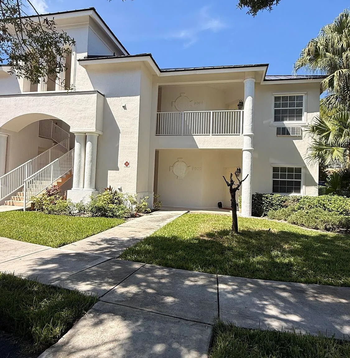 1 bed, 1.5 bath, 1312 sqft, $1,750 — Photo 1