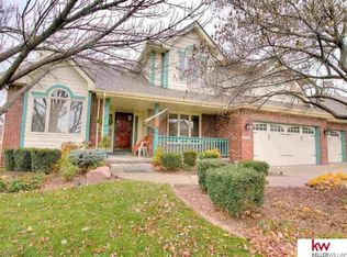 17138 O Cir, Omaha, NE 68135