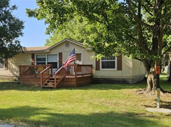 103 W Willow St, Weir, KS 66781