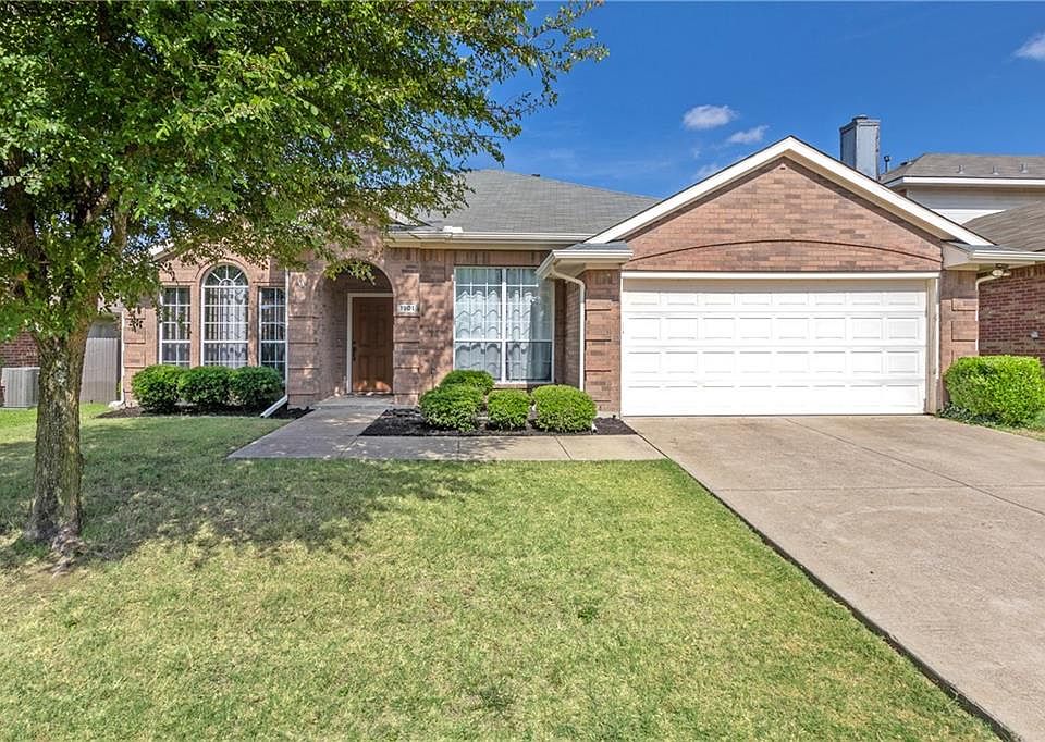 1st image of 1901 Country Walk Ln