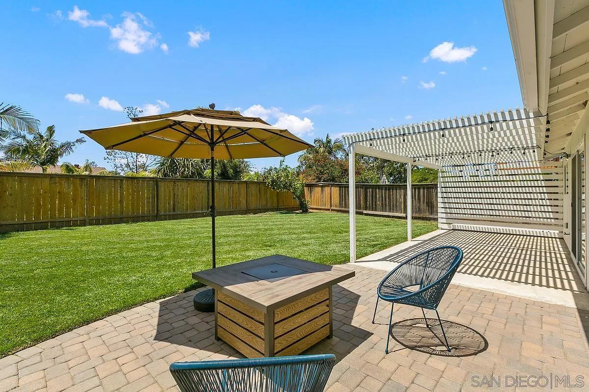 3659 Trieste Dr — Photo 3