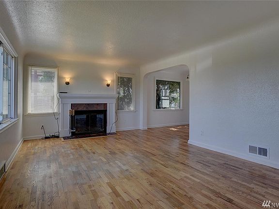 3rd image of 625 N Lafayette Ave