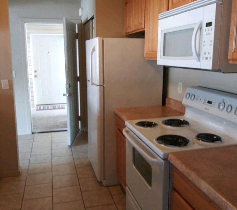 1st image of 822 E Pioneer Ave #112