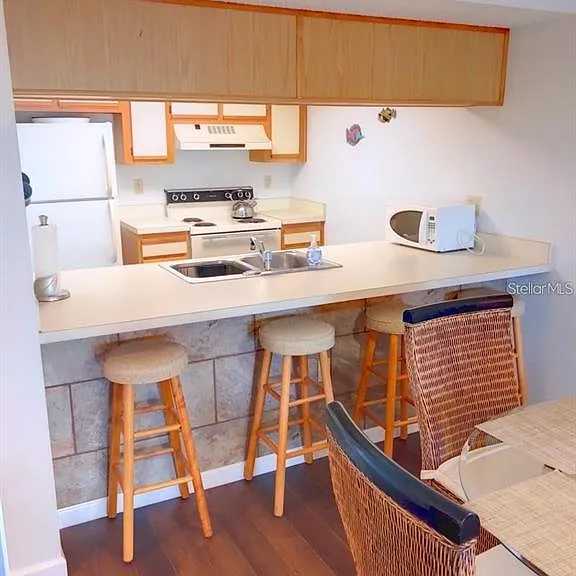 4056 Oakview Dr #E7 — Photo 2