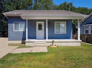 2604 Maury St, Des Moines, IA 50317