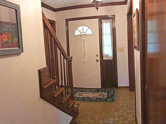2nd image of 867 Helenhurst Ct